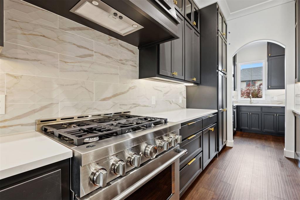 4433 Maple Ridge Drive