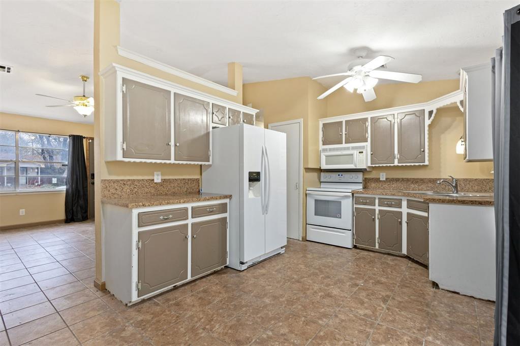 717 S Brookview Lane