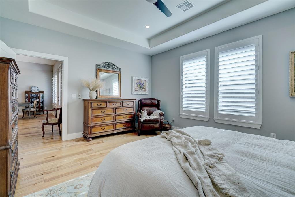 116 Pont De Normandie Court