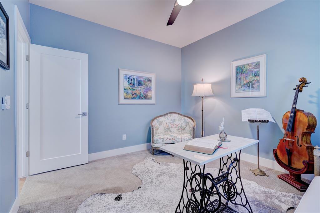 116 Pont De Normandie Court