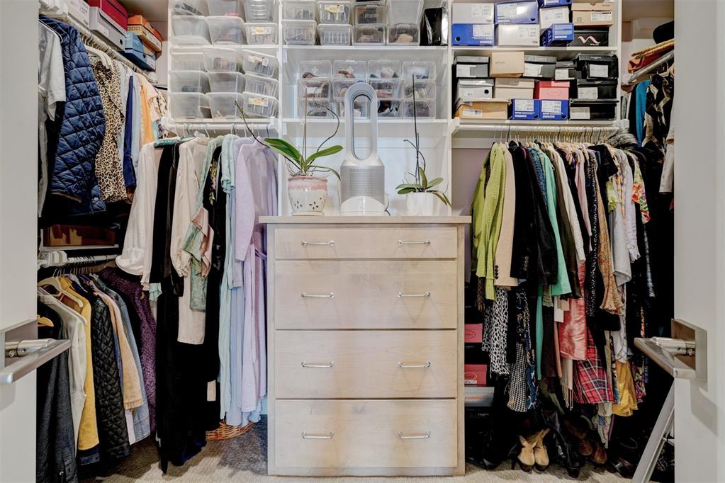 116 Pont De Normandie Court