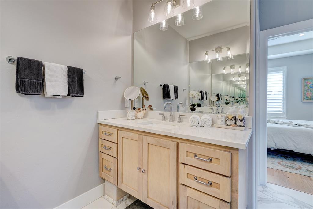 116 Pont De Normandie Court