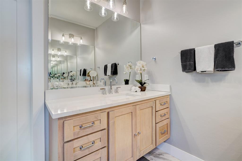 116 Pont De Normandie Court