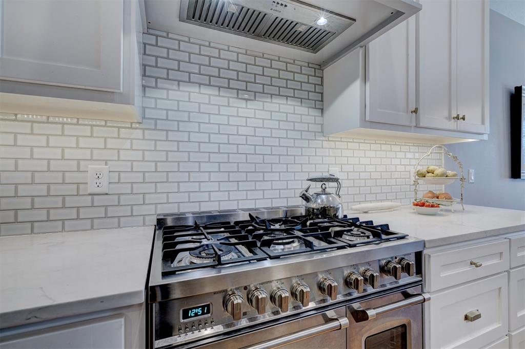 116 Pont De Normandie Court