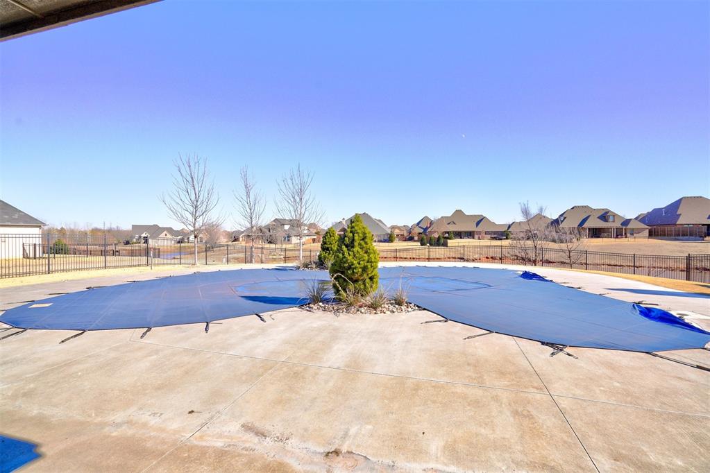 116 Pont De Normandie Court