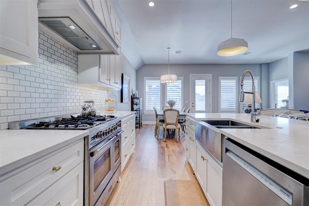 116 Pont De Normandie Court