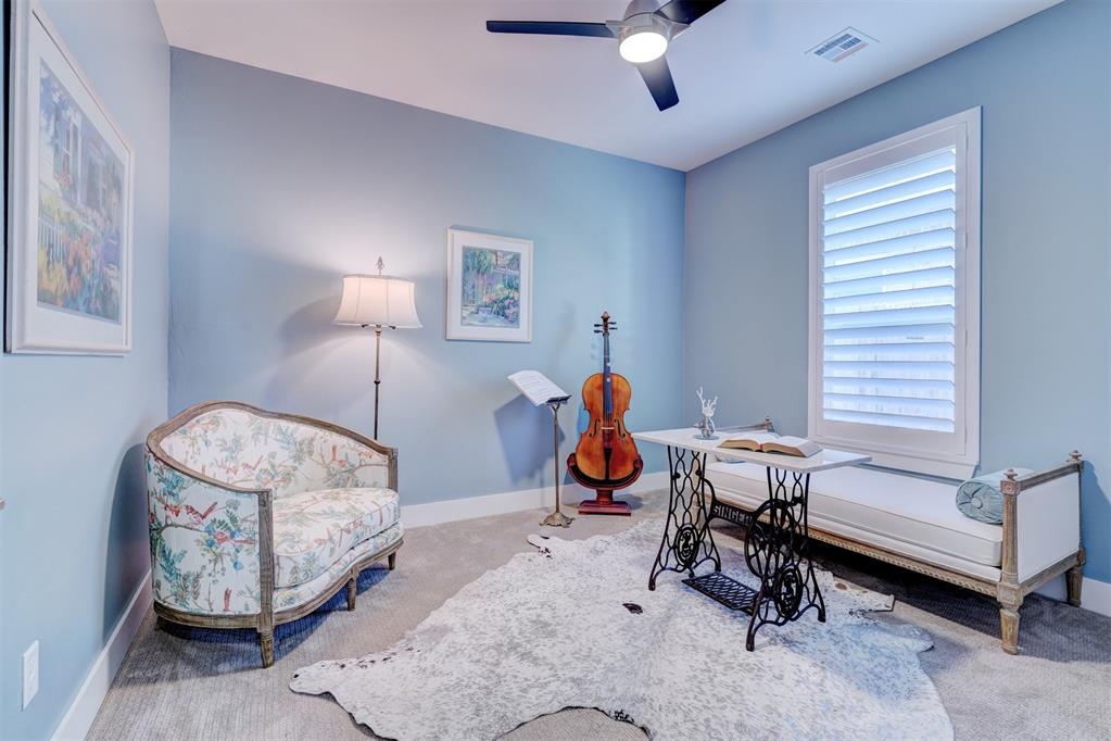 116 Pont De Normandie Court