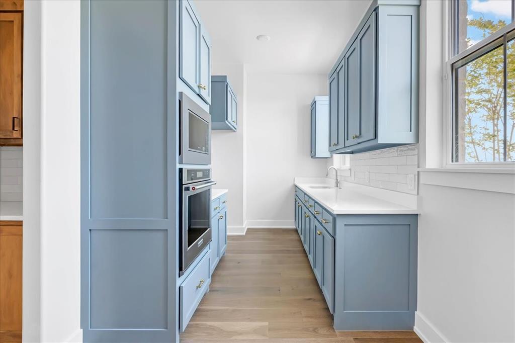 3125 Windy Hill Lane