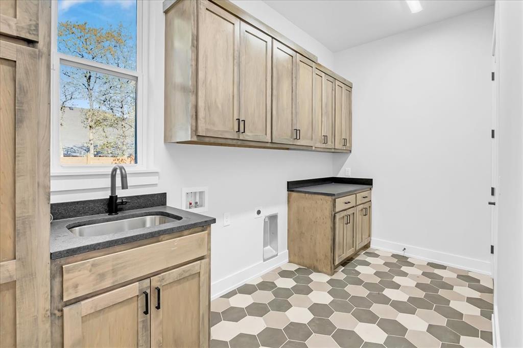 3125 Windy Hill Lane