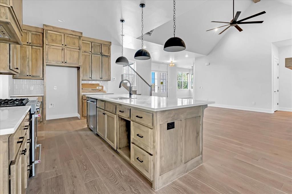 3125 Windy Hill Lane