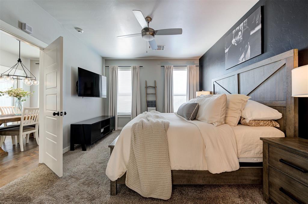 2432 Santa Monica Street