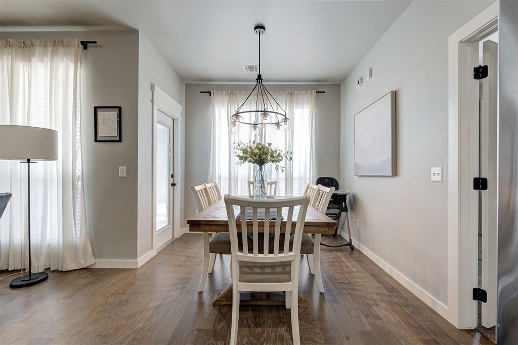 2432 Santa Monica Street