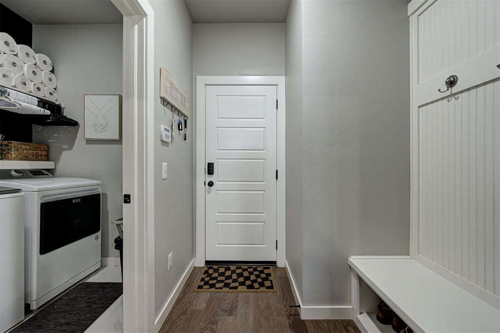 2432 Santa Monica Street