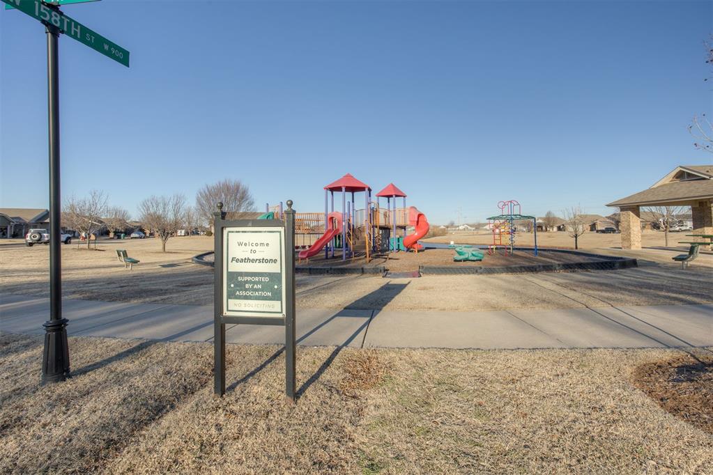 1237 SW 156th Terrace