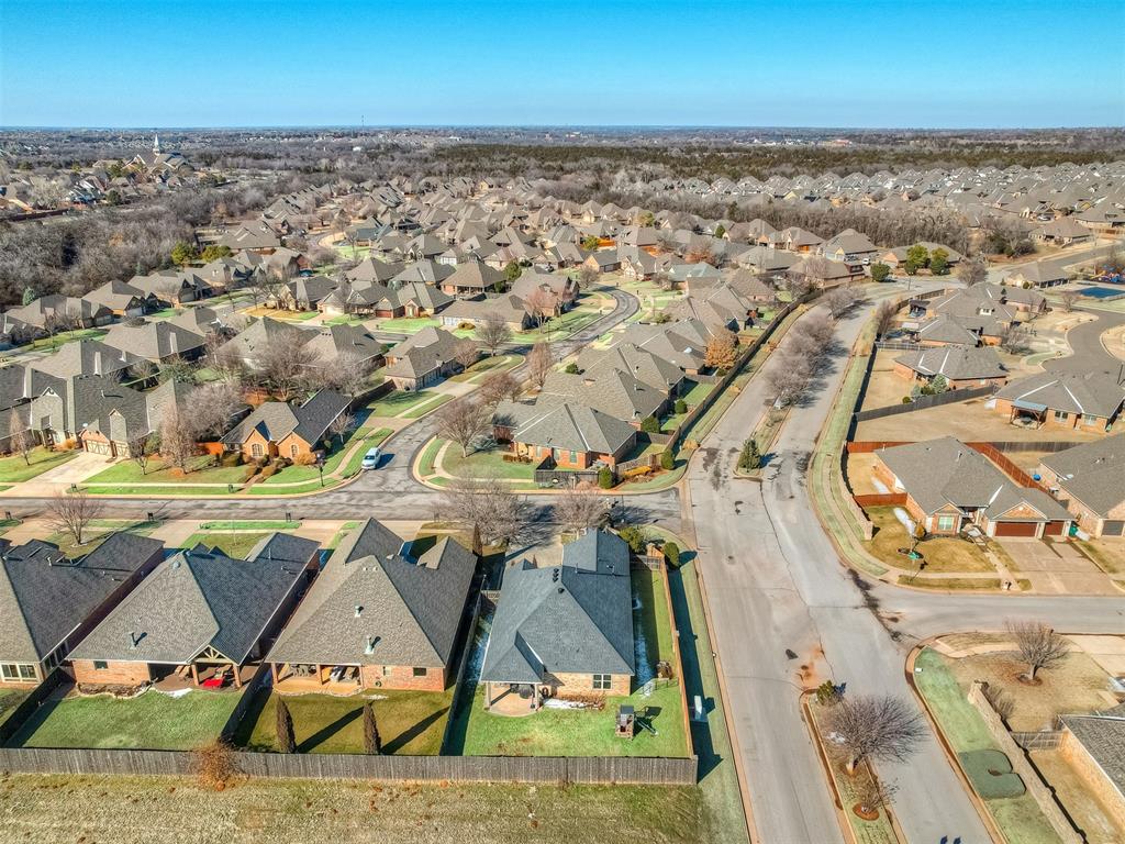 900 NW 194th Terrace