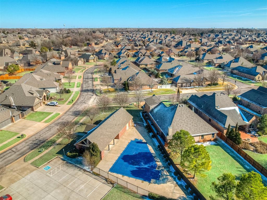 900 NW 194th Terrace