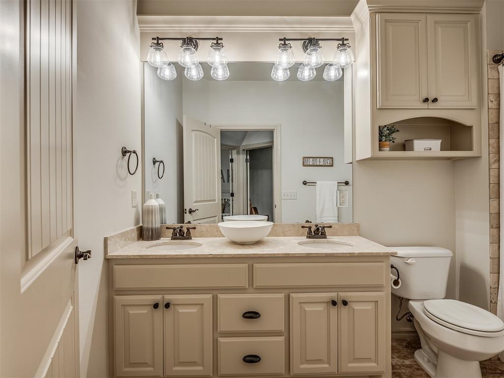 900 NW 194th Terrace