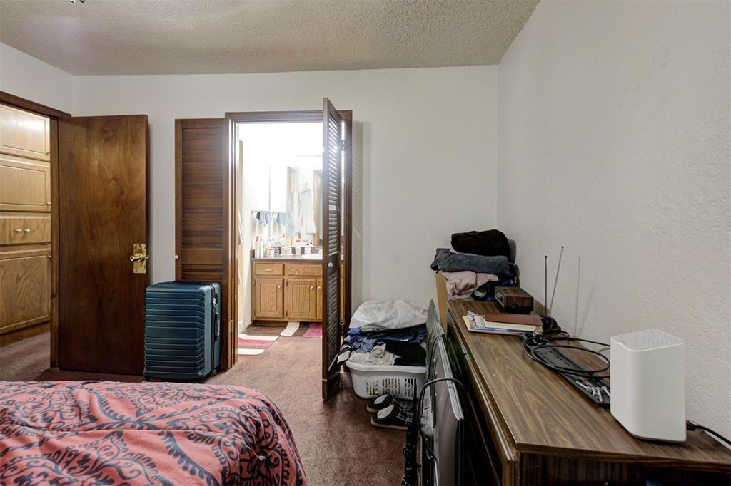 4216 N Shadybrook Drive