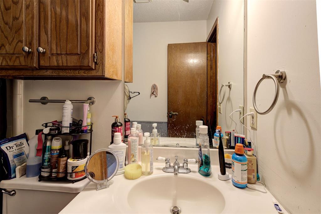 4216 N Shadybrook Drive