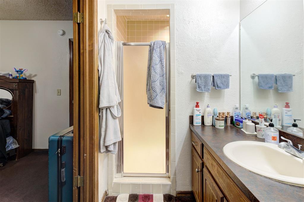 4216 N Shadybrook Drive