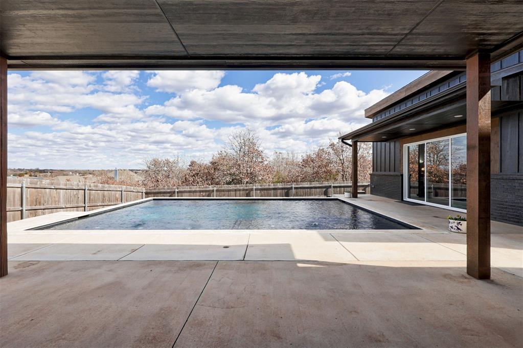 2224 Santa Monica Street