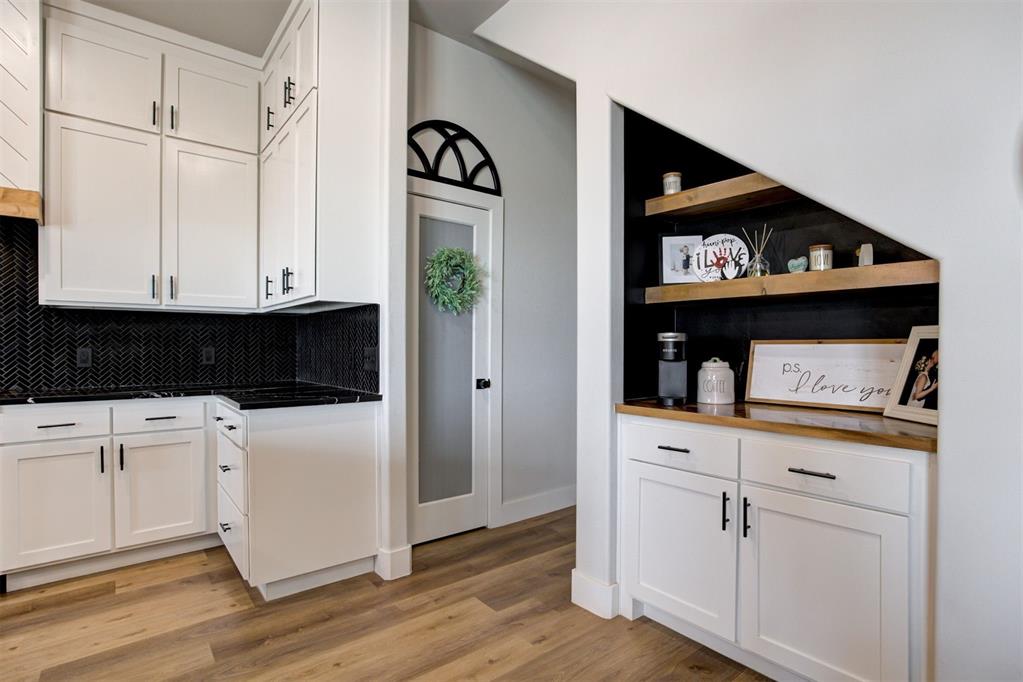 2224 Santa Monica Street