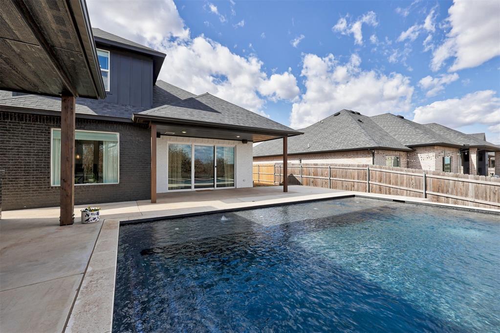 2224 Santa Monica Street