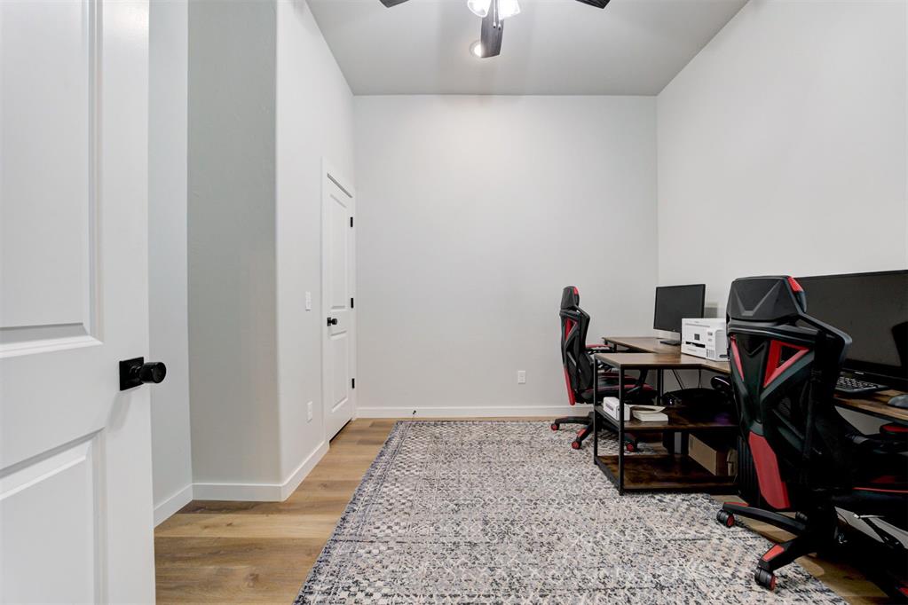 2224 Santa Monica Street