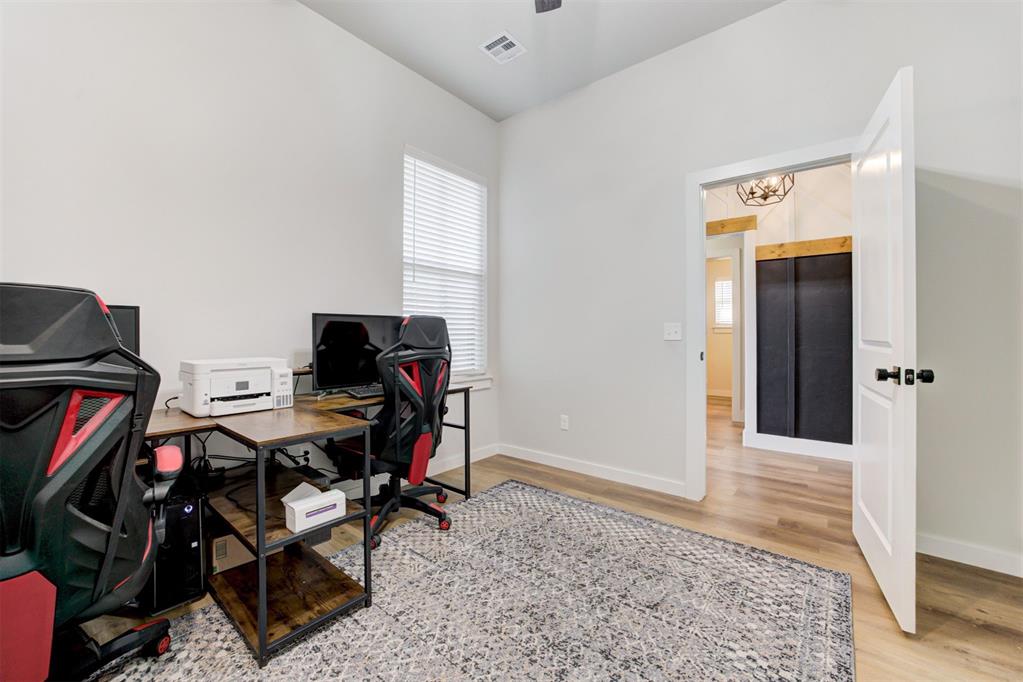 2224 Santa Monica Street