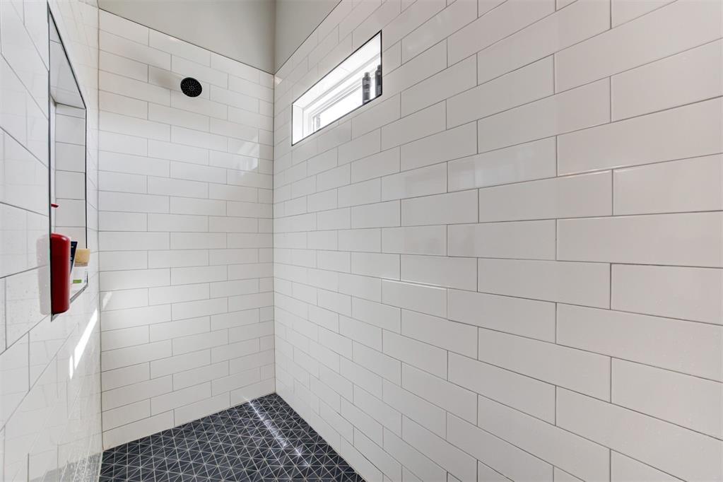 2224 Santa Monica Street