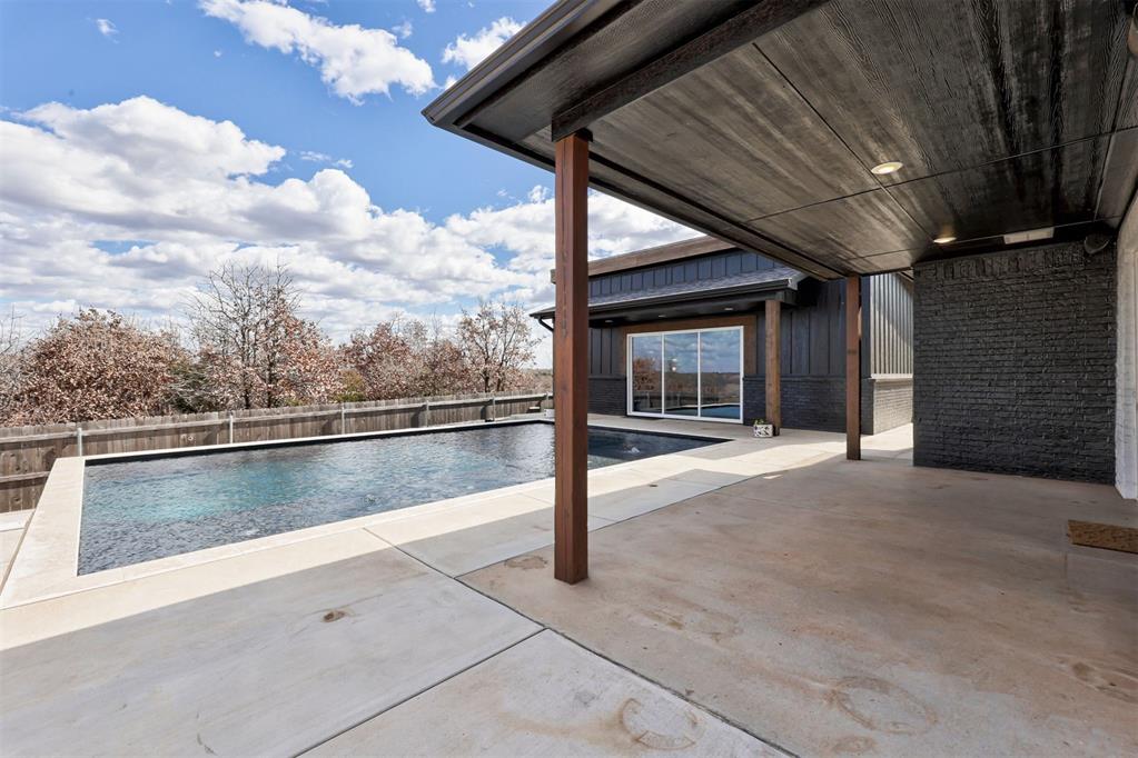 2224 Santa Monica Street