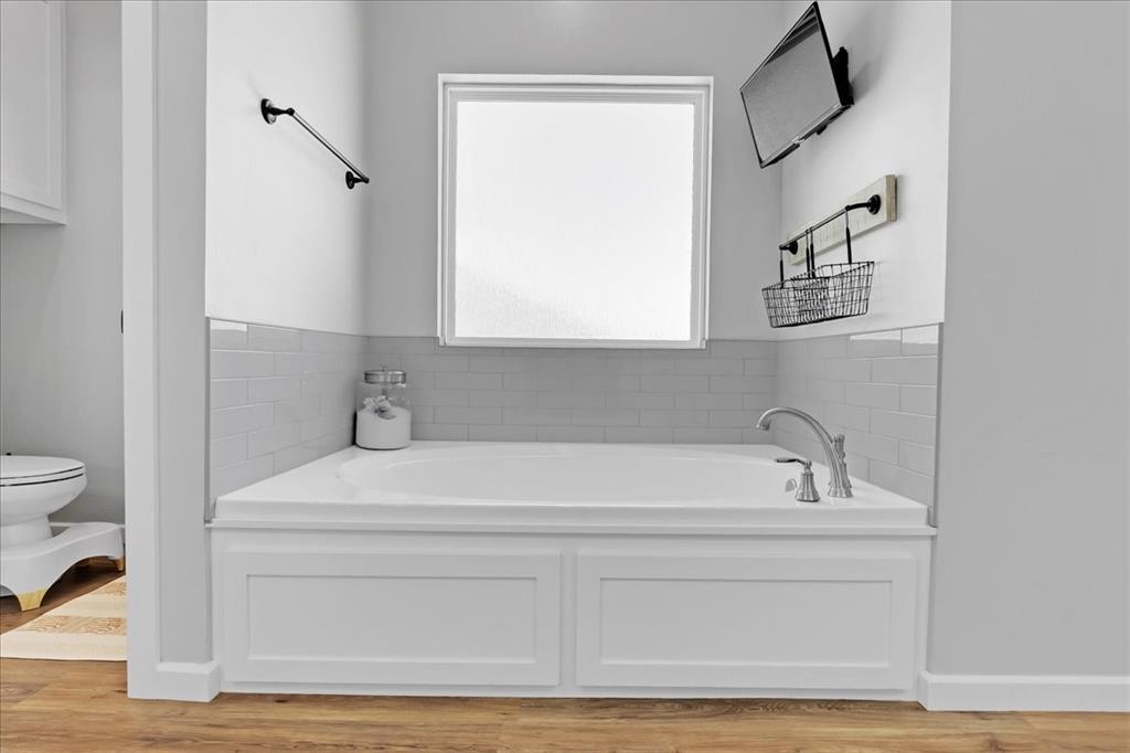 1003 Heritage Hills Drive