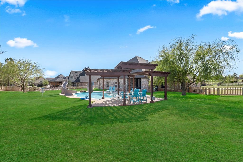 22982 Crossfield Court