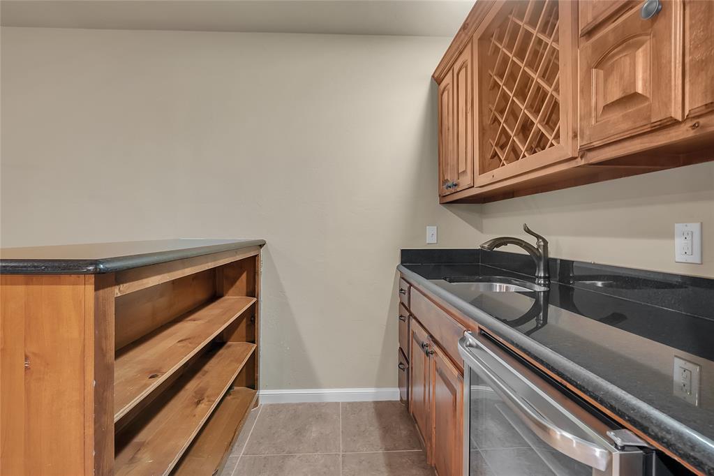 22982 Crossfield Court