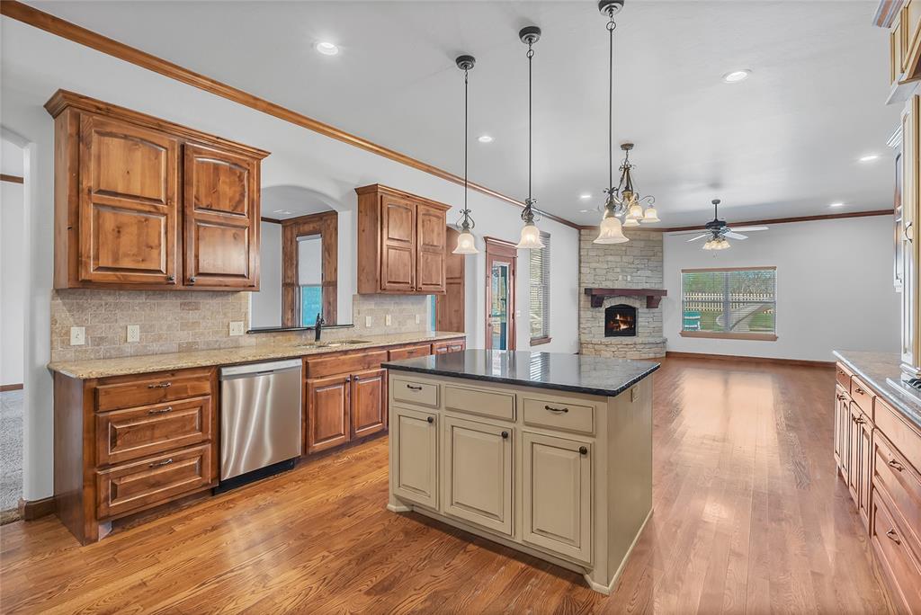 22982 Crossfield Court