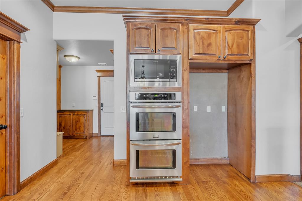 22982 Crossfield Court