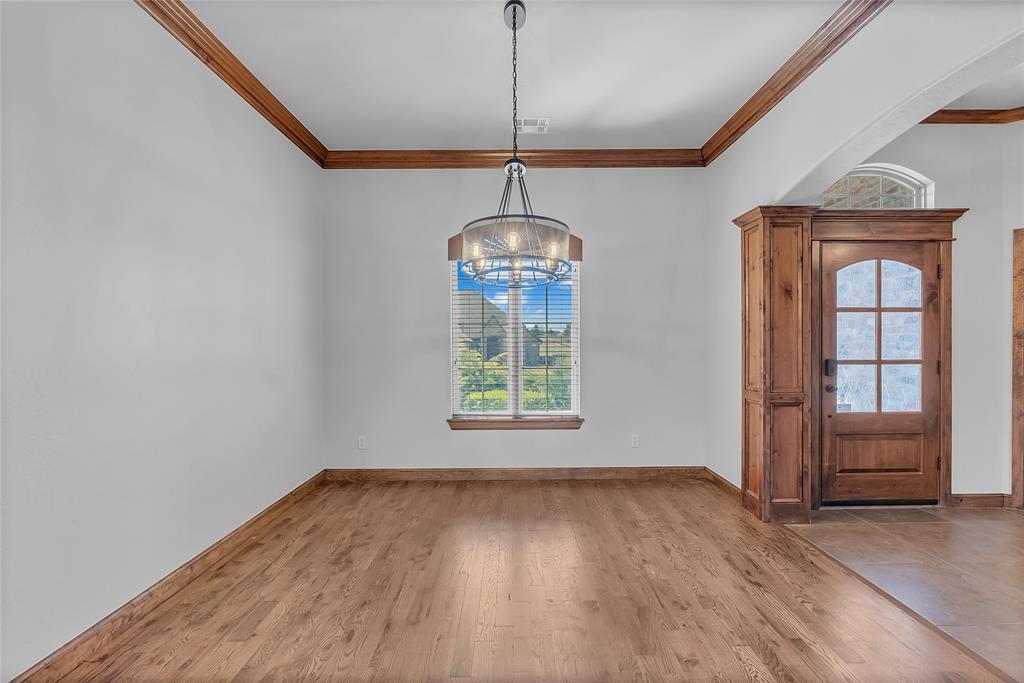 22982 Crossfield Court