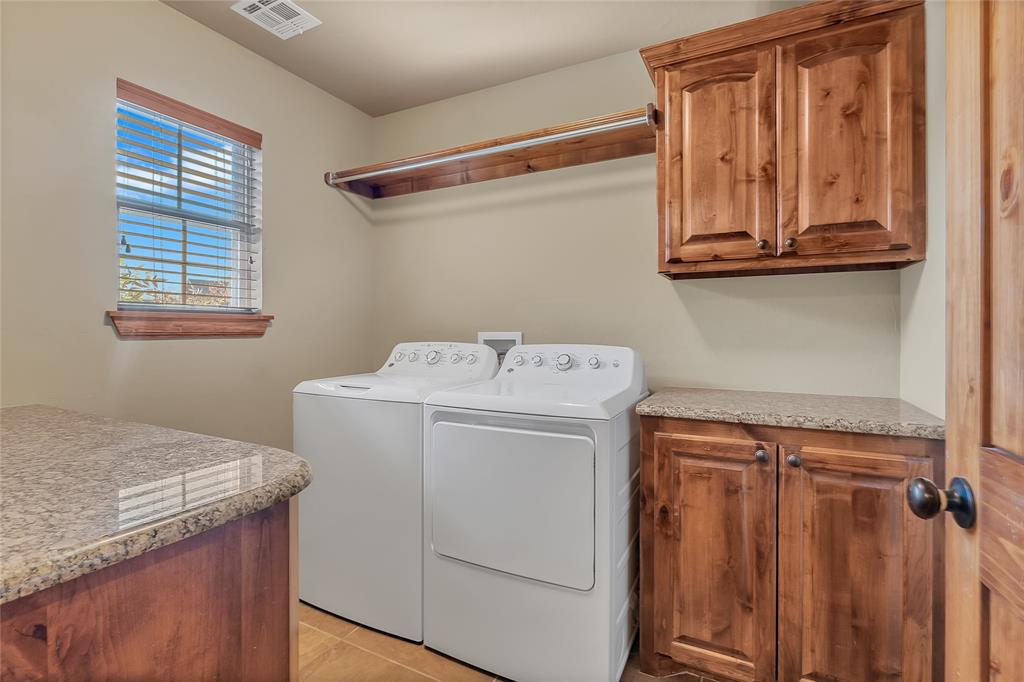 22982 Crossfield Court