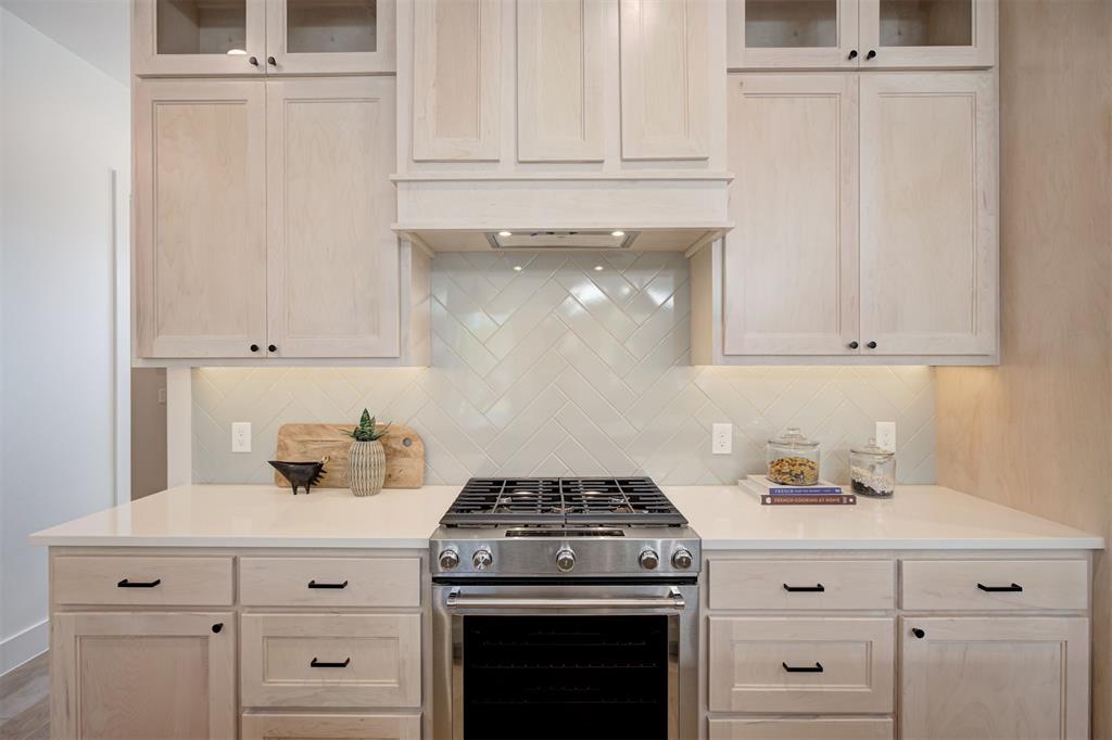 4541 Maple Ridge Drive