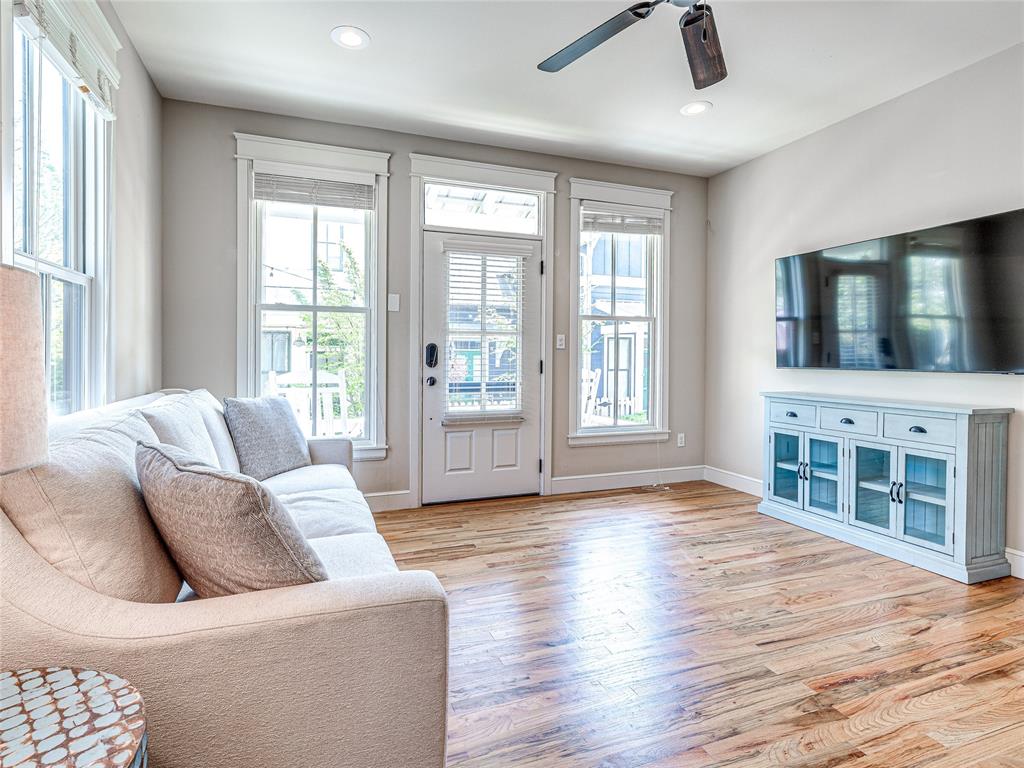 34 Boardwalk Unit: B