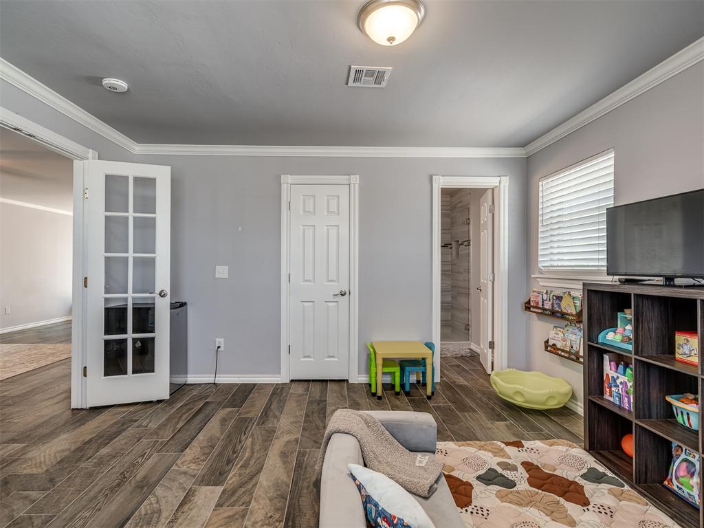 2013 N Draper Avenue