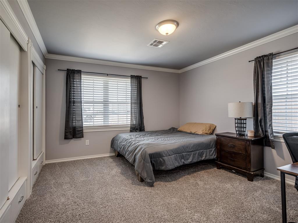 2013 N Draper Avenue