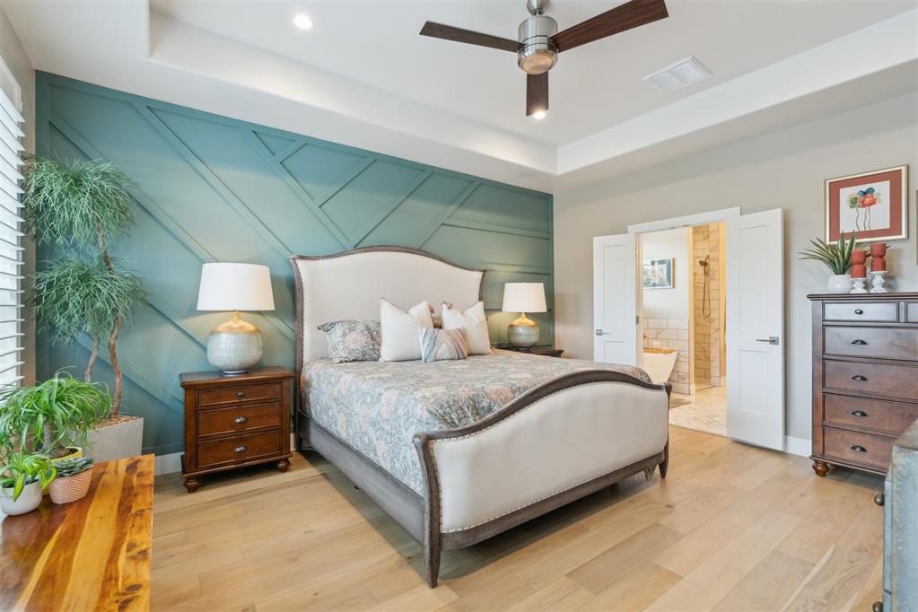 117 Pont De Normandie Court