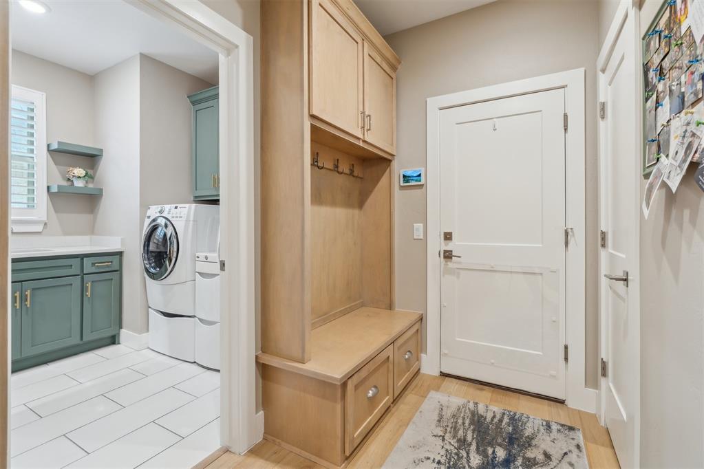 117 Pont De Normandie Court