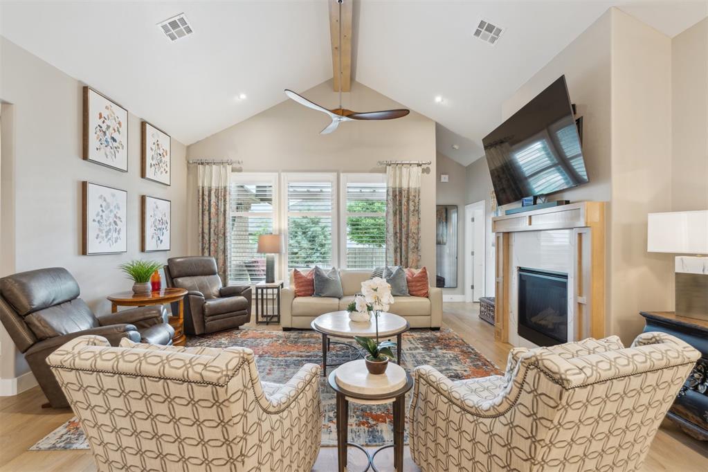 117 Pont De Normandie Court