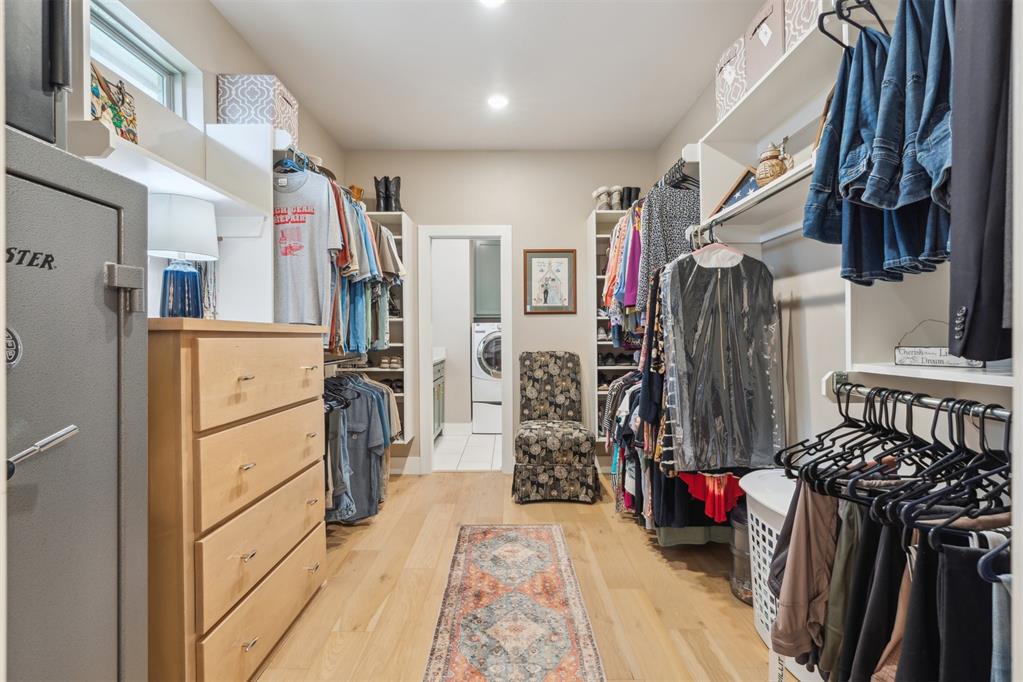 117 Pont De Normandie Court