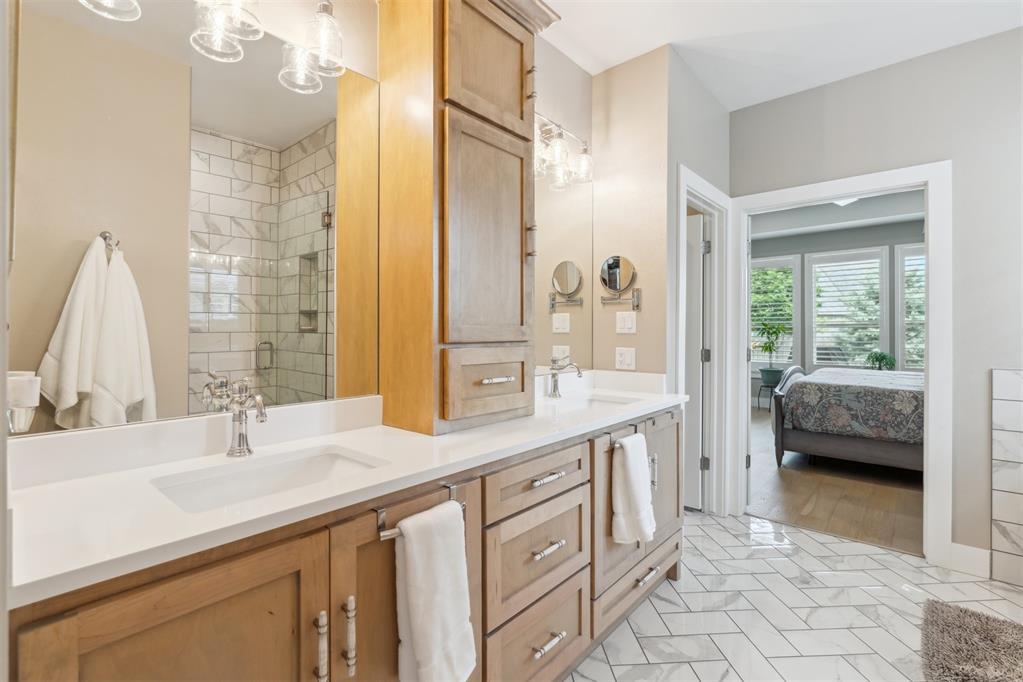 117 Pont De Normandie Court