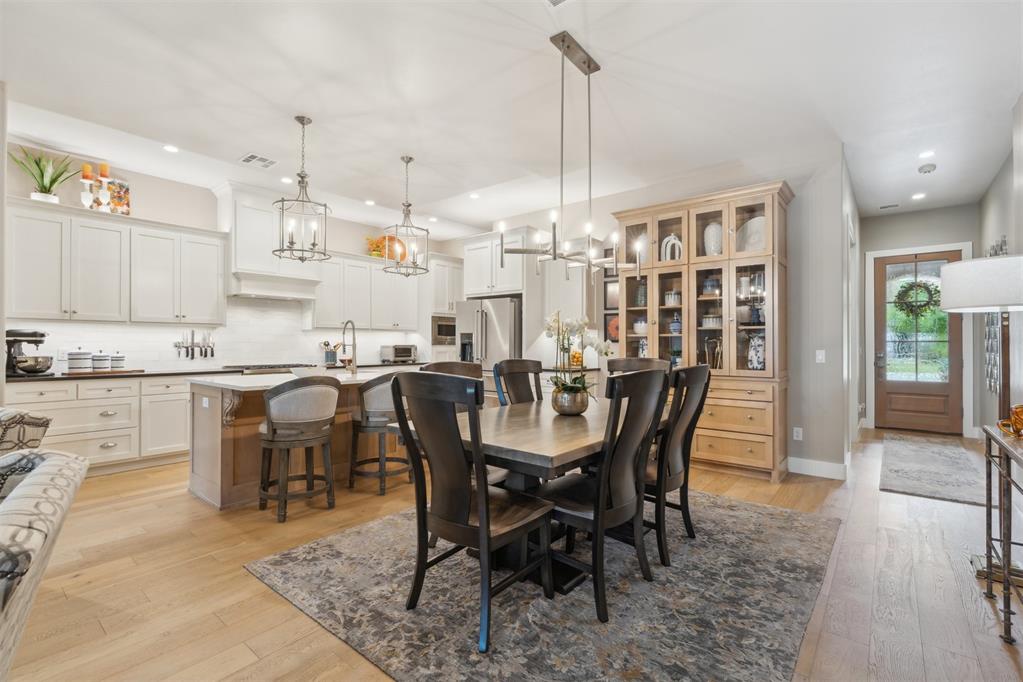 117 Pont De Normandie Court