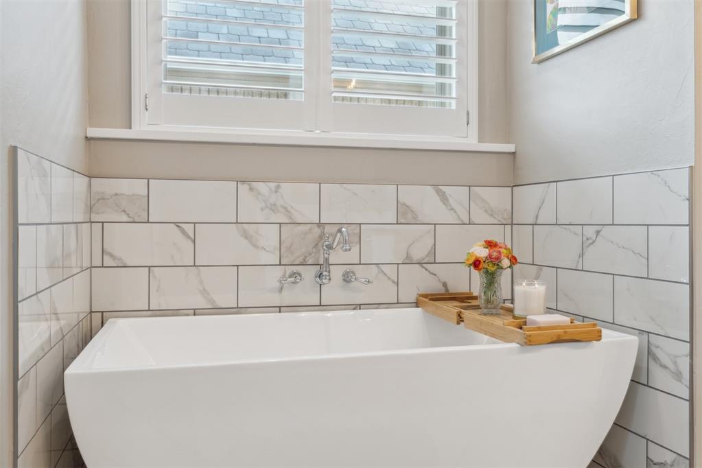 117 Pont De Normandie Court