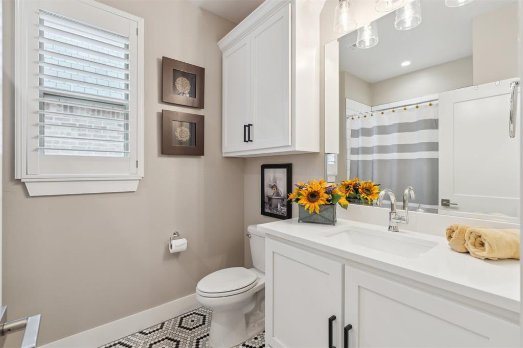 117 Pont De Normandie Court